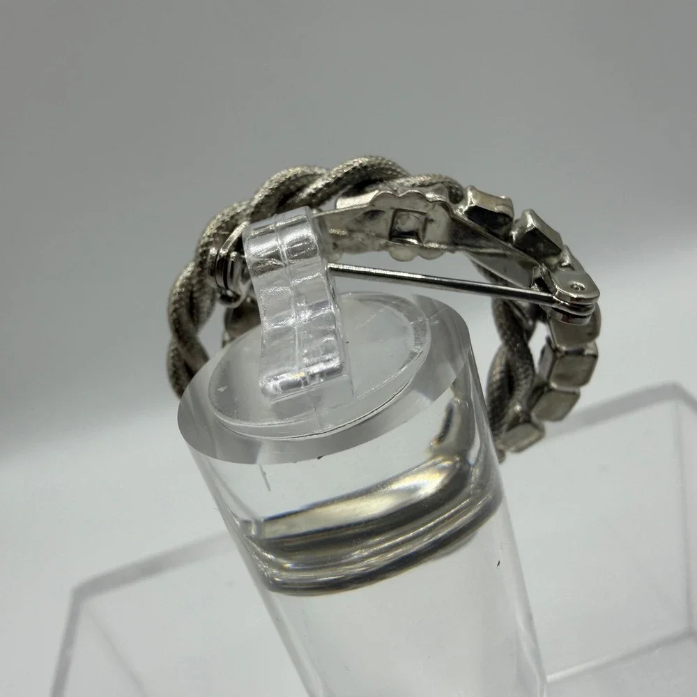 Vintage Silver Tone Blue Rhinestone Twisted Rope Wreath Pin Brooch 1.5 Inch